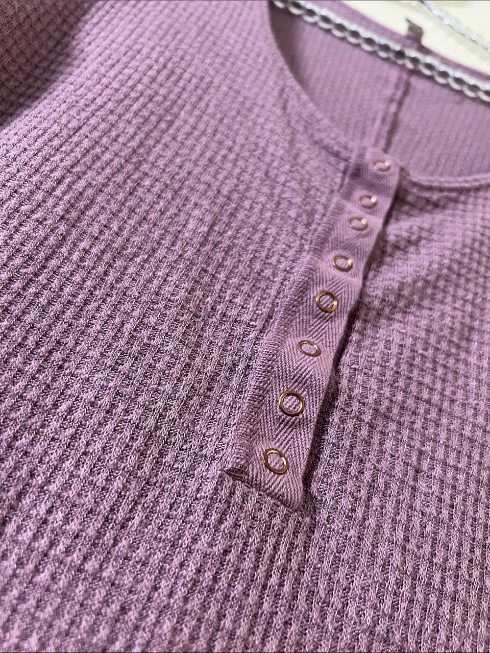 FREE PEOPLE One Of The Girls Baby Tee - Mauve Woods - Picture 4 of 7